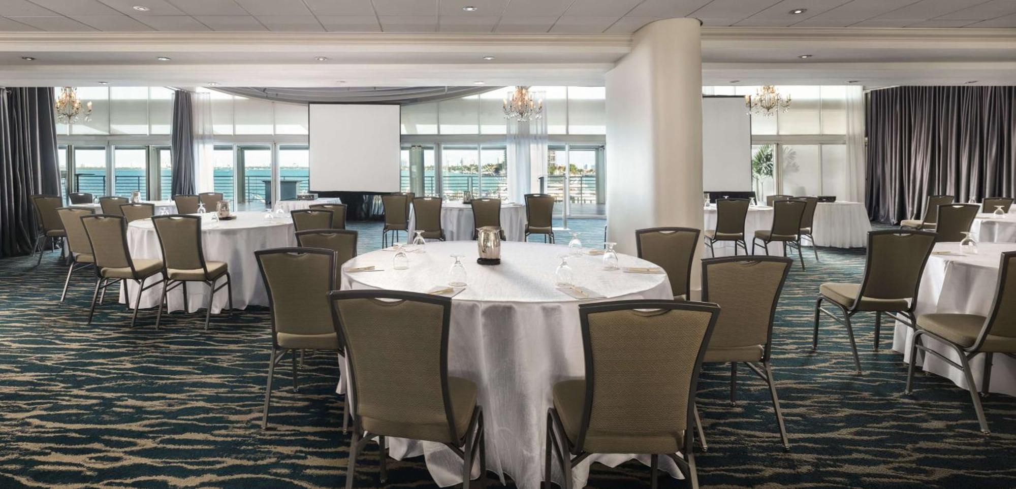 Doubletree By Hilton Grand Hotel Biscayne Bay Miami Kültér fotó