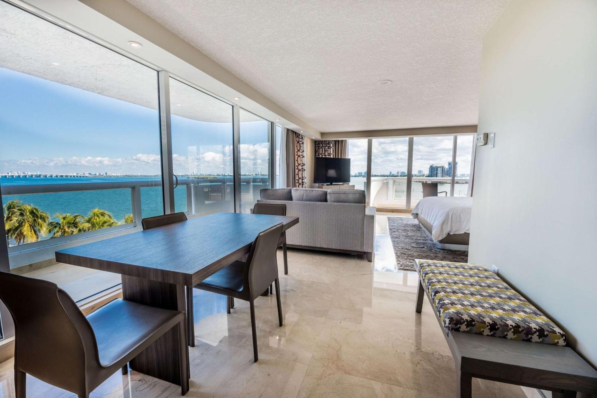 Doubletree By Hilton Grand Hotel Biscayne Bay Miami Kültér fotó