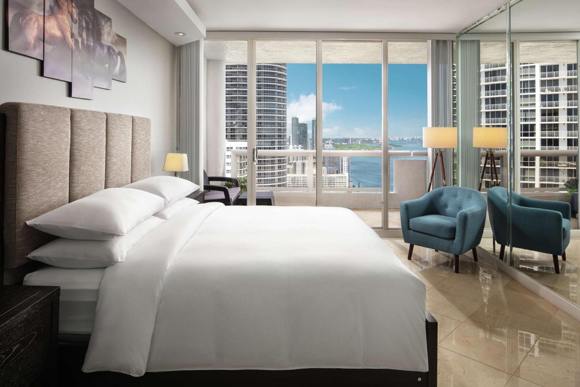 Doubletree By Hilton Grand Hotel Biscayne Bay Miami Kültér fotó