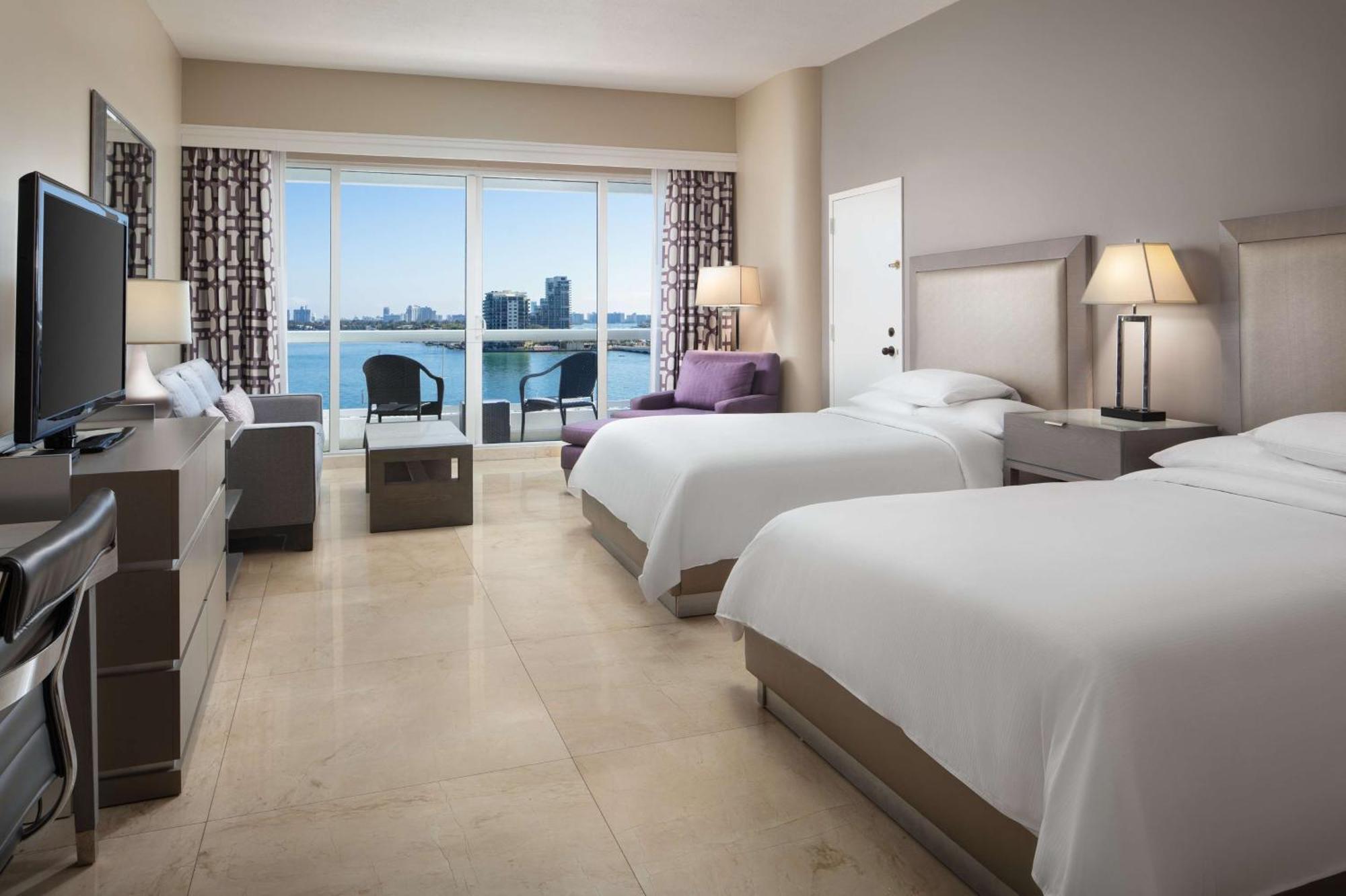 Doubletree By Hilton Grand Hotel Biscayne Bay Miami Kültér fotó