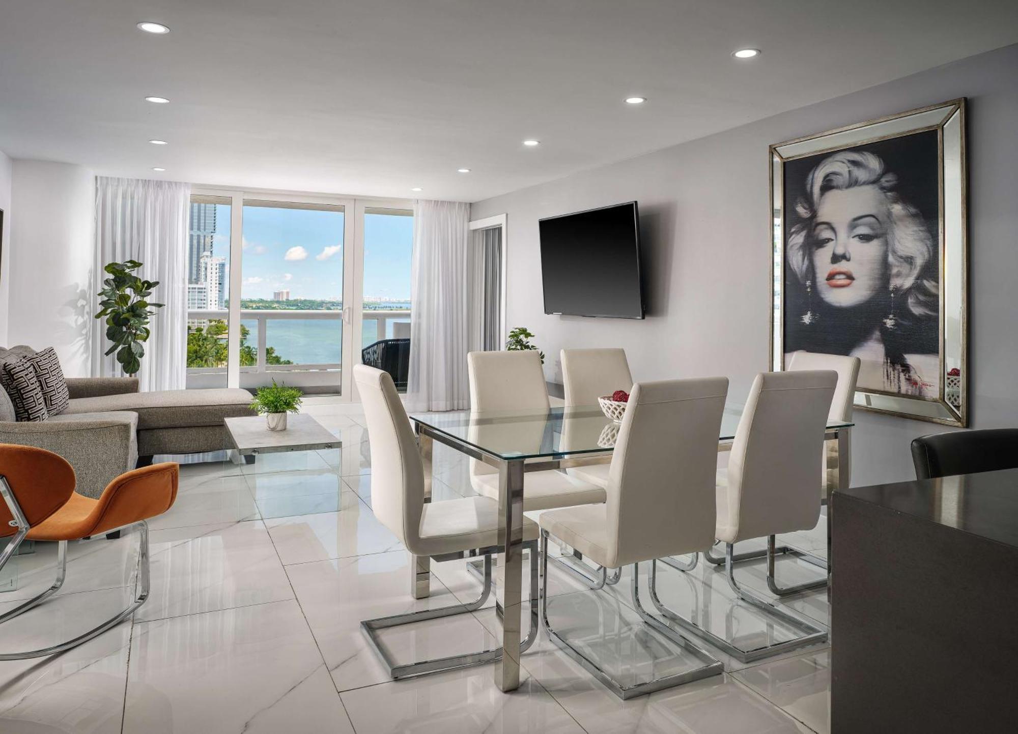 Doubletree By Hilton Grand Hotel Biscayne Bay Miami Kültér fotó