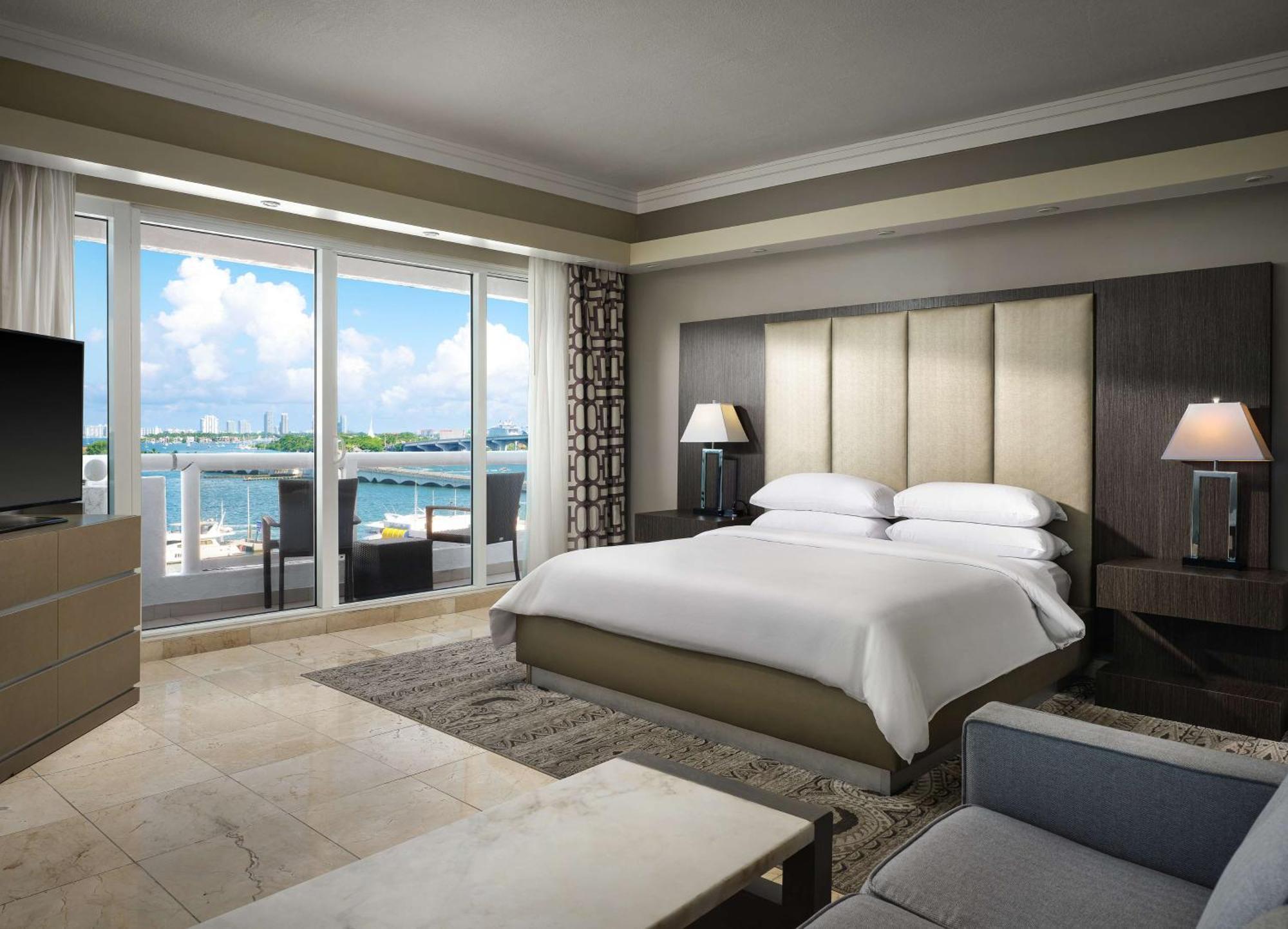 Doubletree By Hilton Grand Hotel Biscayne Bay Miami Kültér fotó
