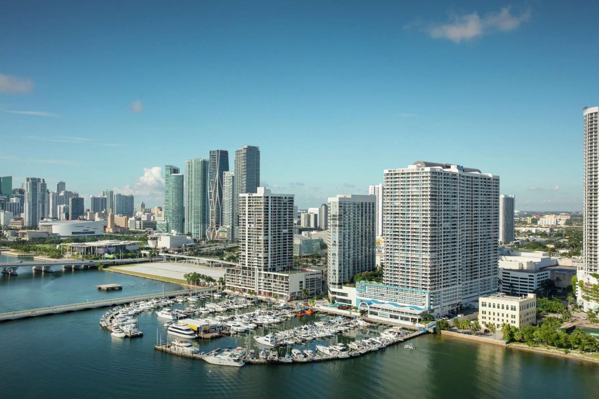 Doubletree By Hilton Grand Hotel Biscayne Bay Miami Kültér fotó
